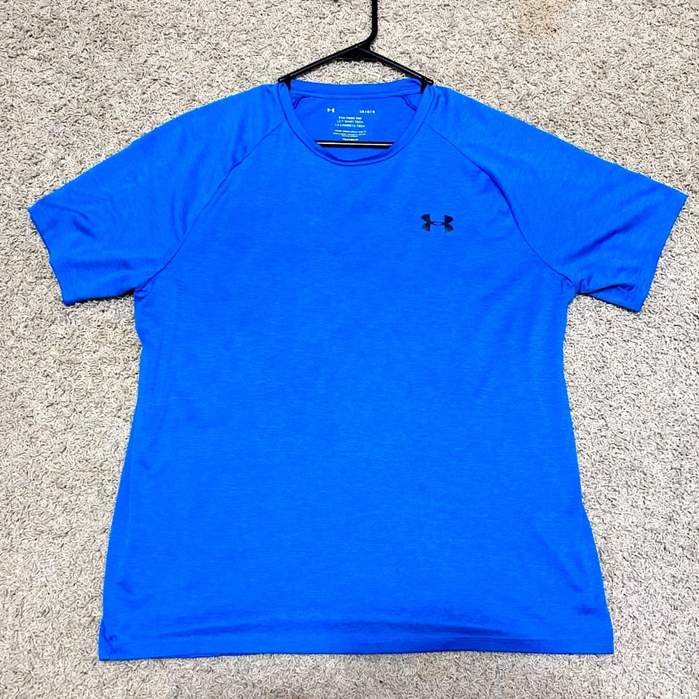Men’s blue Under Armour T-shirt